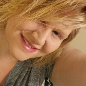 Meet your Posher, Naomi